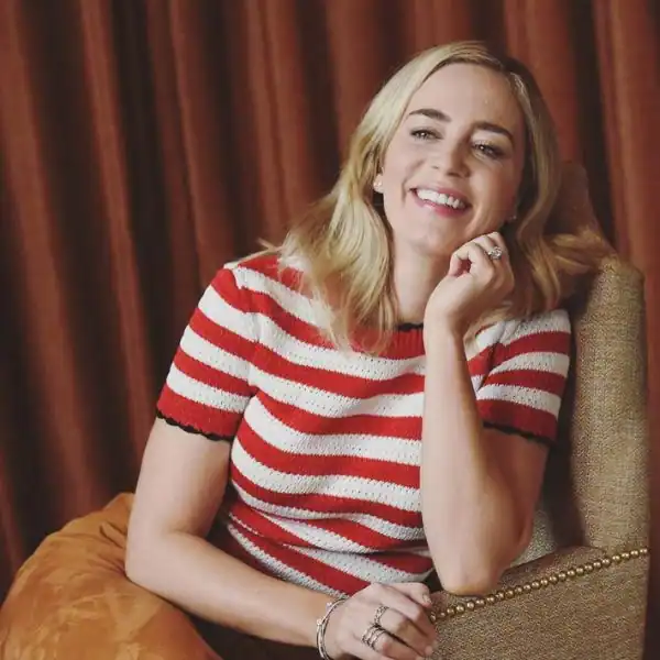 Emily Says Kissing With Certain Actors Make Her Sick